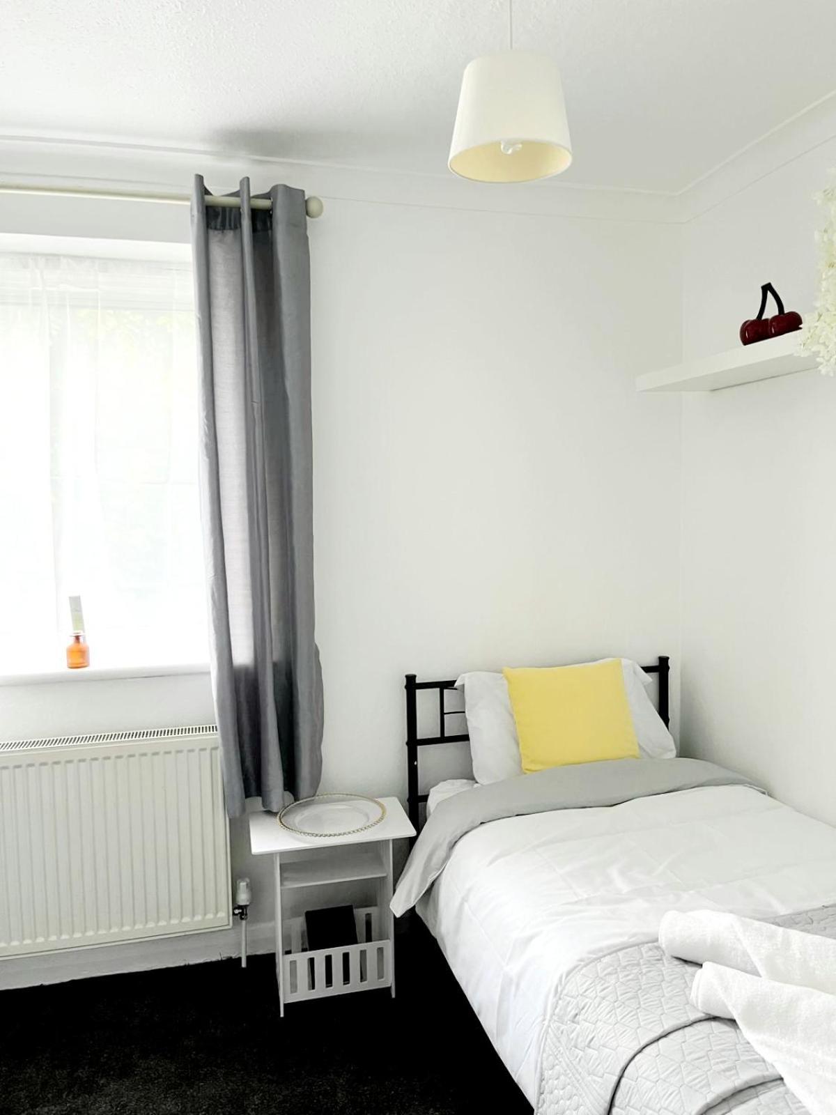 Cosy Room Stay 5 Sutton  Ngoại thất bức ảnh